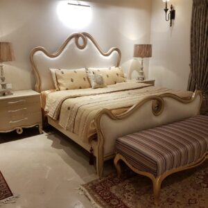 Golden Classic Bedroom Set