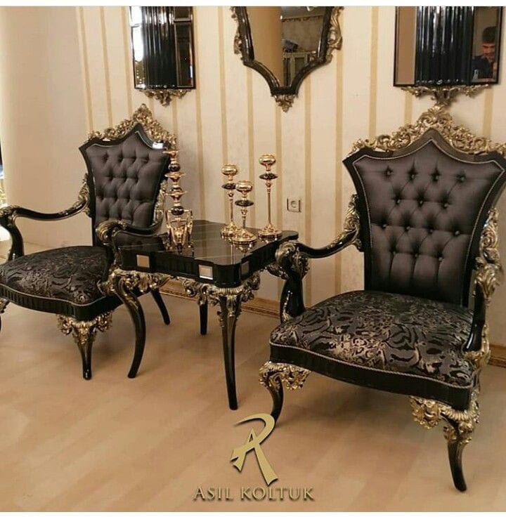 Baroque Majesty Black & Gold Chair